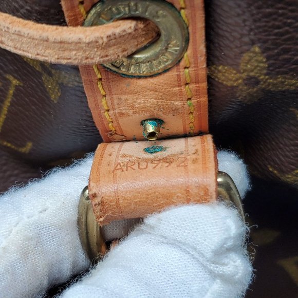 Louis Vuitton Monogram Noe Drawstring Shoulder Bag - Picture 13 of 13